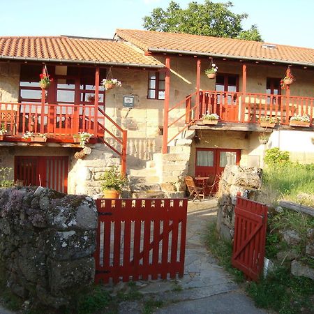 Gasthaus A Casa Da Eira Cerreda Exterior foto