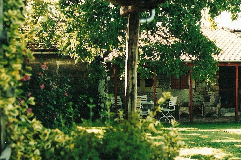 Gasthaus A Casa Da Eira Cerreda Exterior foto