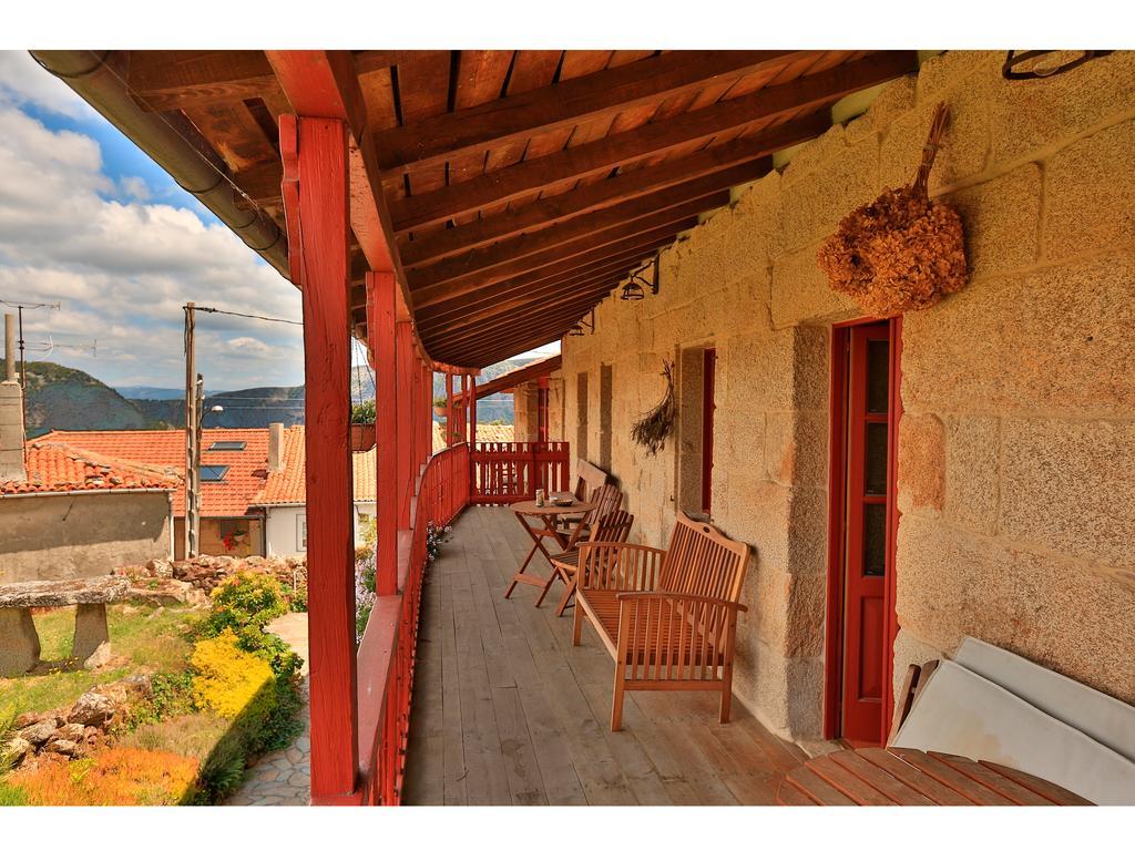 Gasthaus A Casa Da Eira Cerreda Exterior foto